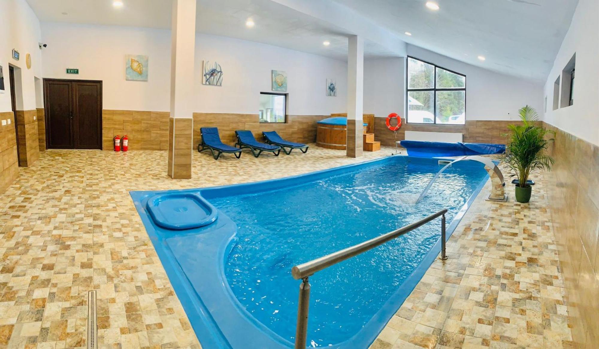 Cerbul Chalet Accommodation & Wellness Râșnov Zewnętrze zdjęcie